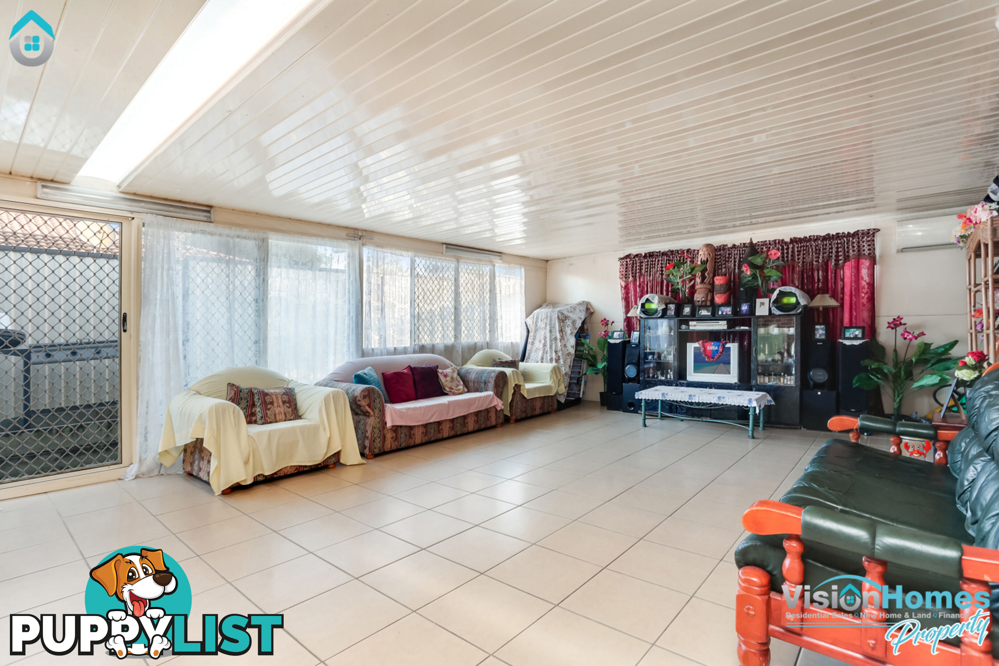 18 Geaney Boulevard CRESTMEAD QLD 4132