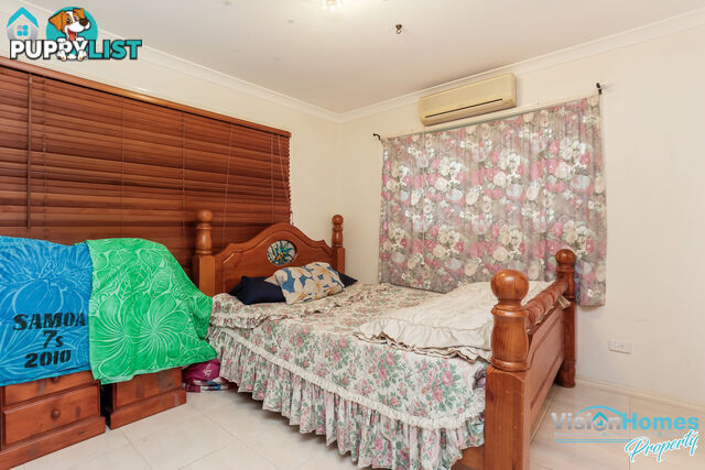 18 Geaney Boulevard CRESTMEAD QLD 4132