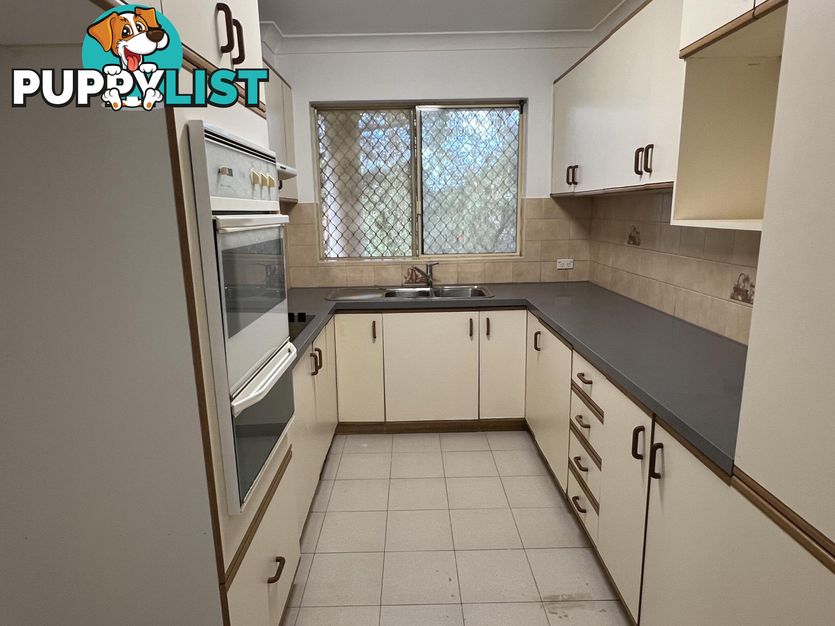 2/17 Mill Street CARLTON NSW 2218