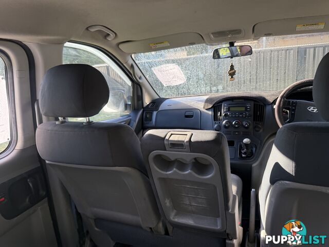 2010 Hyundai iLoad TQ CREW Van Manual