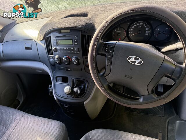 2010 Hyundai iLoad TQ CREW Van Manual