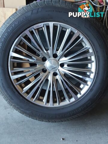 lenso 18in 115x5 wrapped in Gt champiro HP Y 235/60 R18 107V Xl Tires In excellent condition