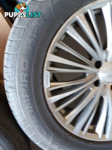lenso 18in 115x5 wrapped in Gt champiro HP Y 235/60 R18 107V Xl Tires In excellent condition