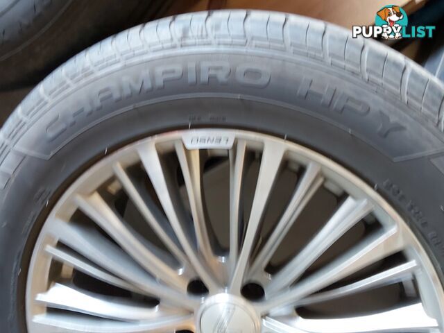 Lenso 18inch with Gt champiro HP Y 235/60 R18 107V Xl Tires In excellent condition