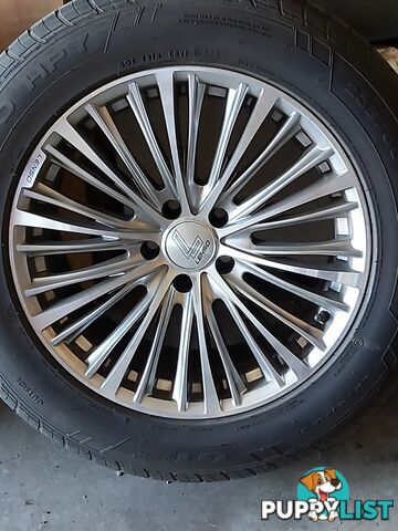 Lenso 18inch with Gt champiro HP Y 235/60 R18 107V Xl Tires In excellent condition