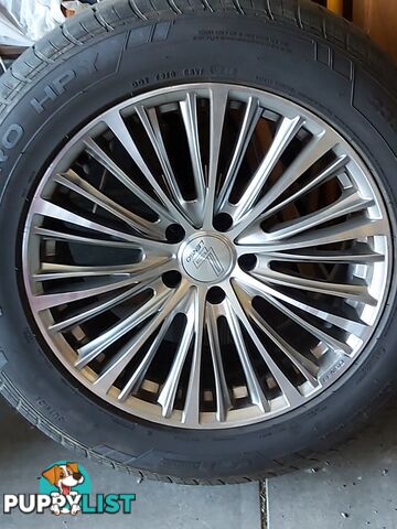 Lenso 18inch with Gt champiro HP Y 235/60 R18 107V Xl Tires In excellent condition