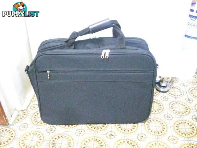 SAMSONITE BAG 550MM X 360MM AS NEW CONDITION PICKUP OR POST PICKU