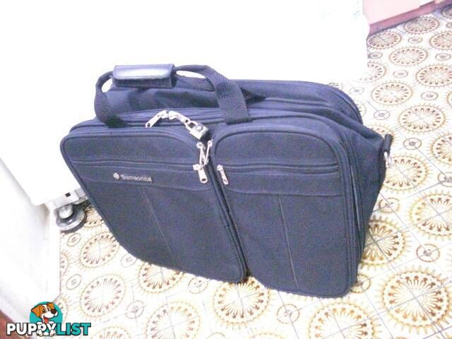 SAMSONITE BAG 550MM X 360MM AS NEW CONDITION PICKUP OR POST PICKU