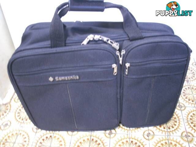 SAMSONITE BAG 550MM X 360MM AS NEW CONDITION PICKUP OR POST PICKU