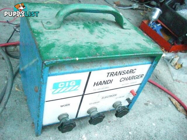 CIG TRANSARC HANDI CHAGER /WELDER MADE IN AUSTRALIA