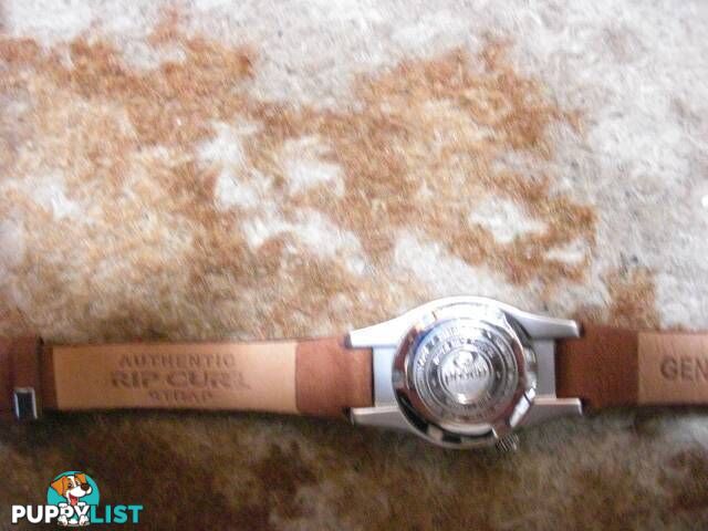 RIPCURL WATCH UNWANTED GIFT NEVER WORN WATERPROOF PICKUP OR POSTA