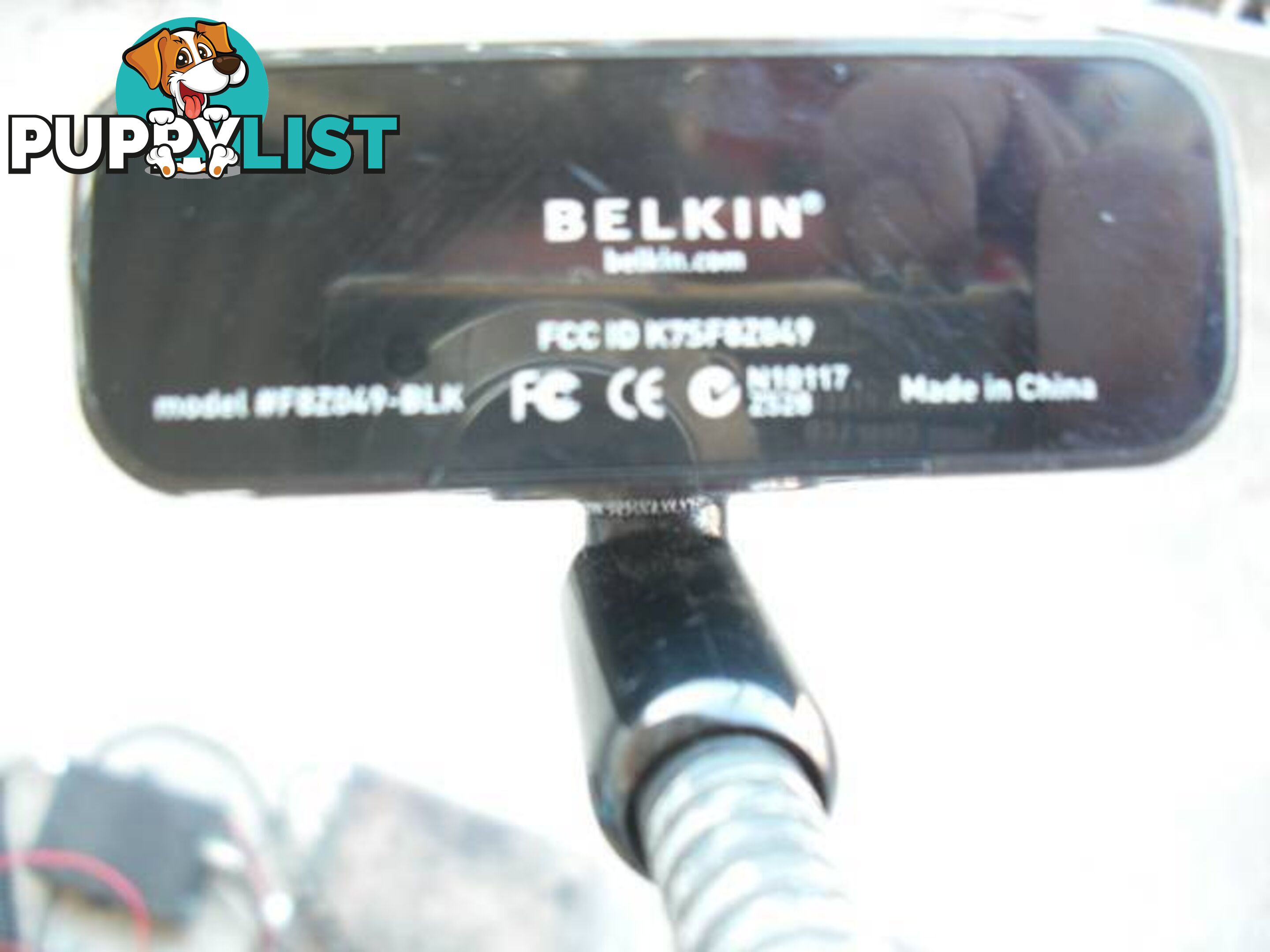 BELKIN Model F8Z049-BLK TuneBase FM Transmitter ChargerDock Conne