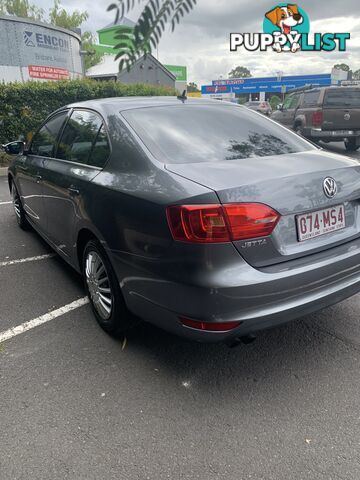 2013 Volkswagen Jetta TSI COMFORTLINE 1KM MY12 118TSI Sedan Automatic