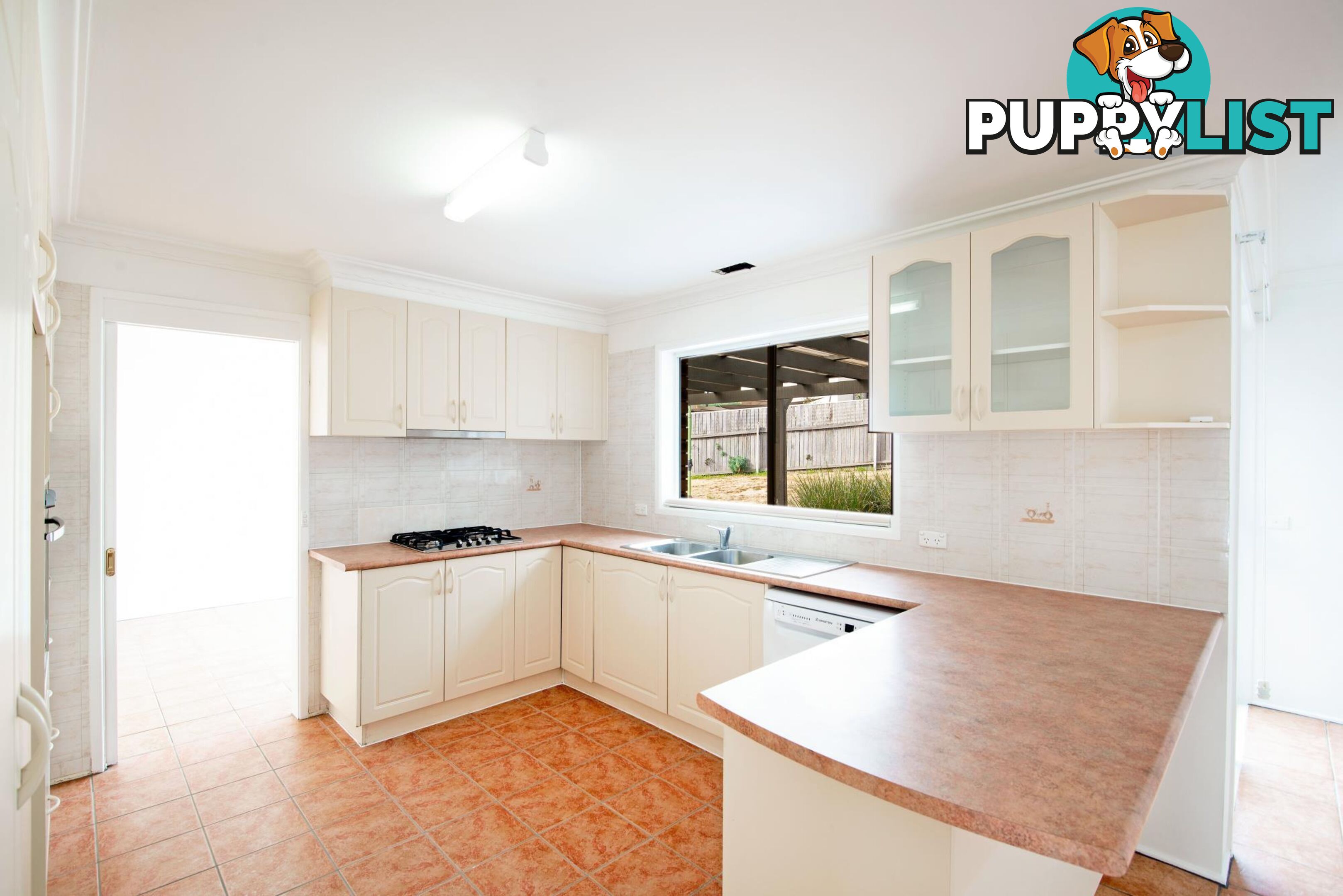 17 Sturdee Crescent MONASH ACT 2904