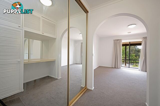 17 Sturdee Crescent MONASH ACT 2904