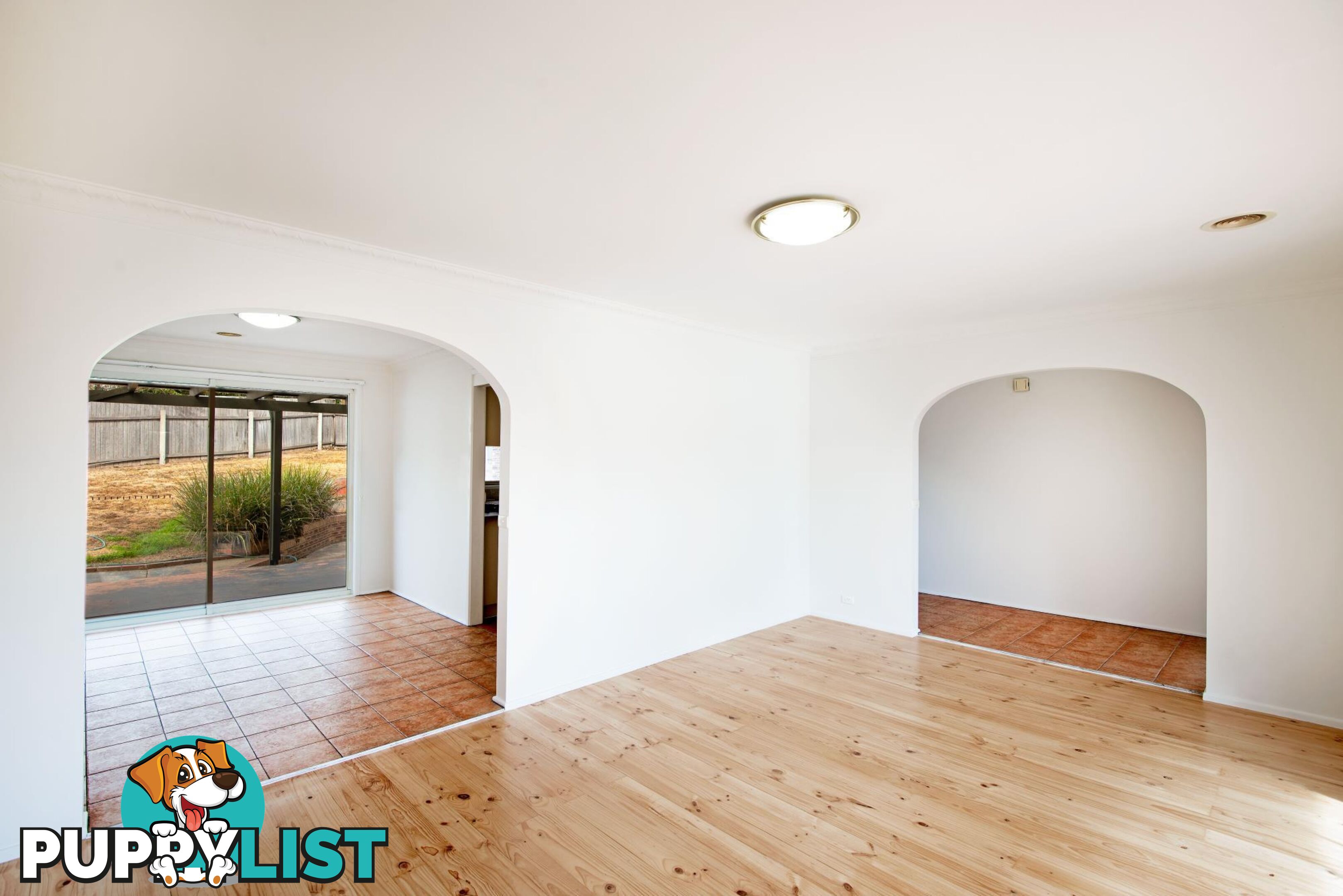 17 Sturdee Crescent MONASH ACT 2904