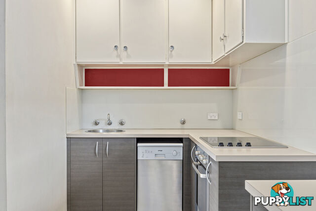 7/4 Nuyts Street RED HILL ACT 2603