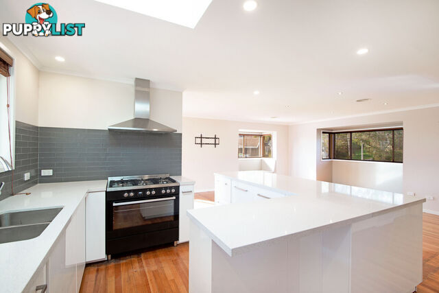 11 Rowell Place WESTON ACT 2611