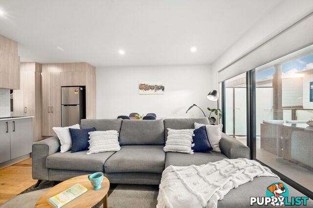 16/2 Telfer Street COOMBS ACT 2611