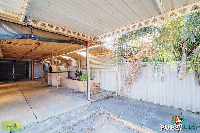 18 Navel Close Seville Grove, WA 6112