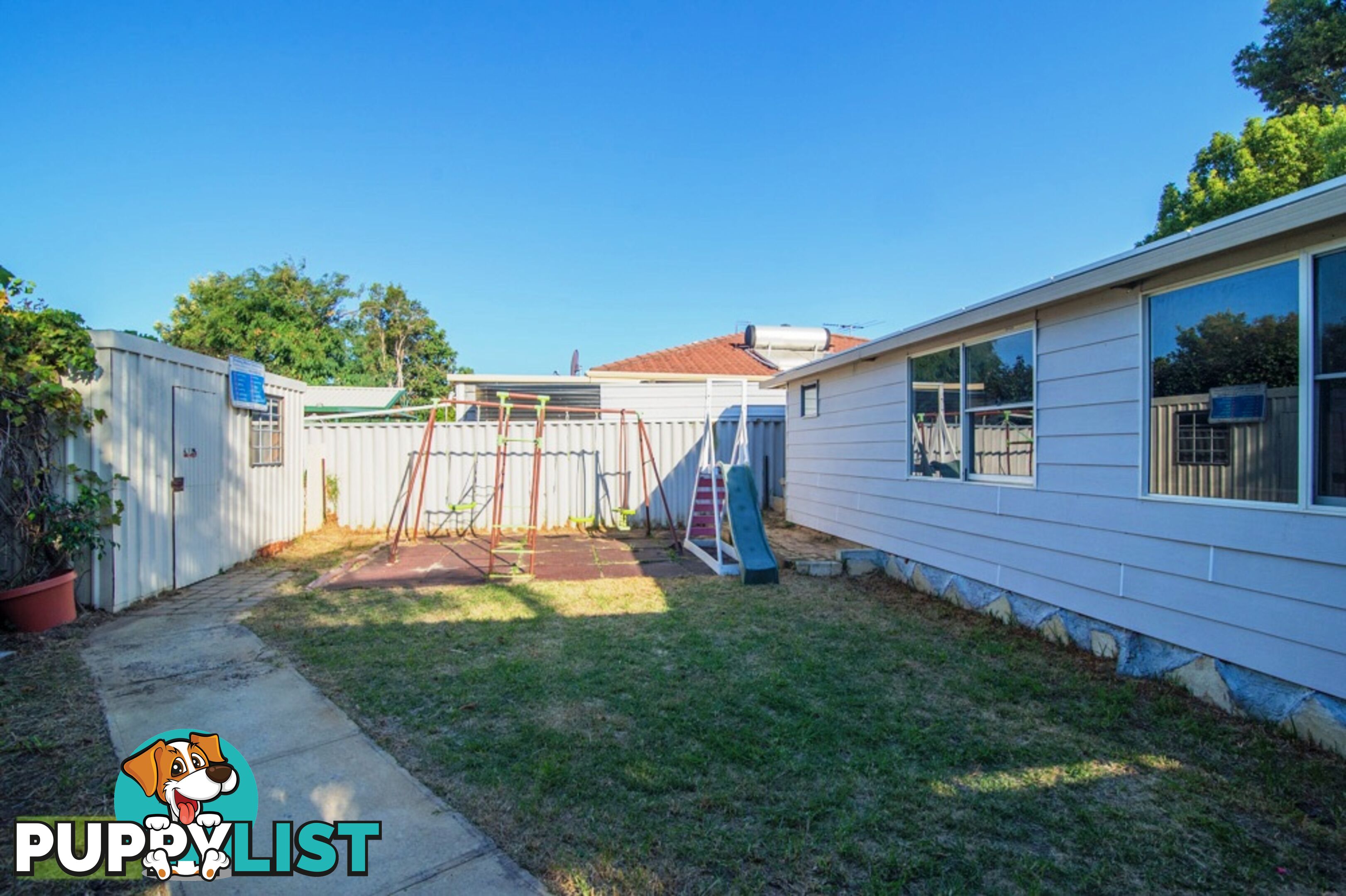 18 Navel Close Seville Grove, WA 6112