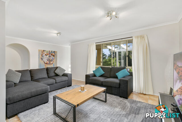 10 Issell Place HIGHLAND PARK QLD 4211