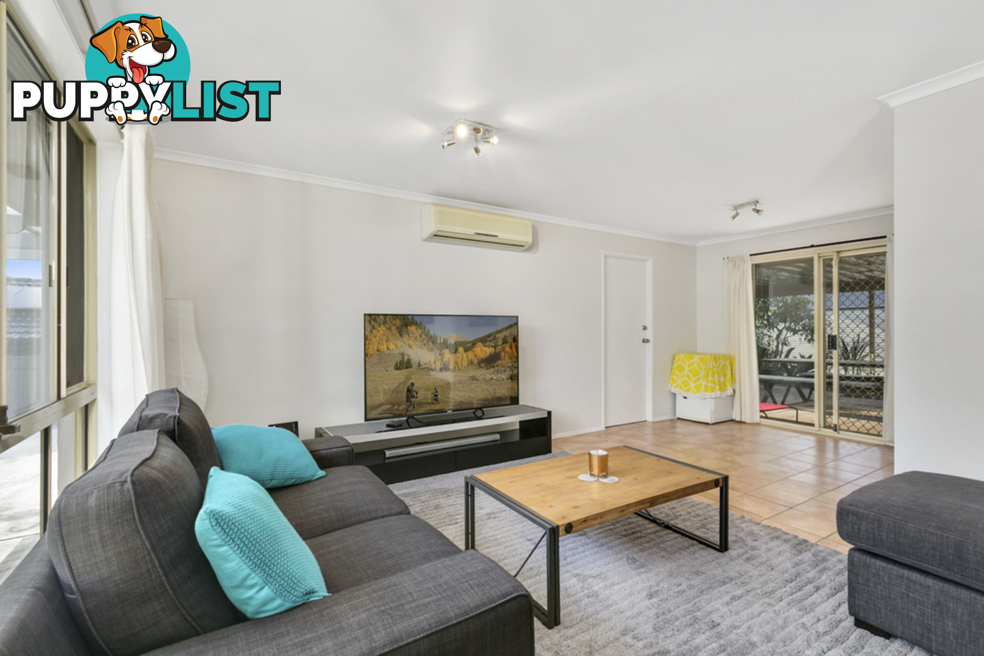 10 Issell Place HIGHLAND PARK QLD 4211