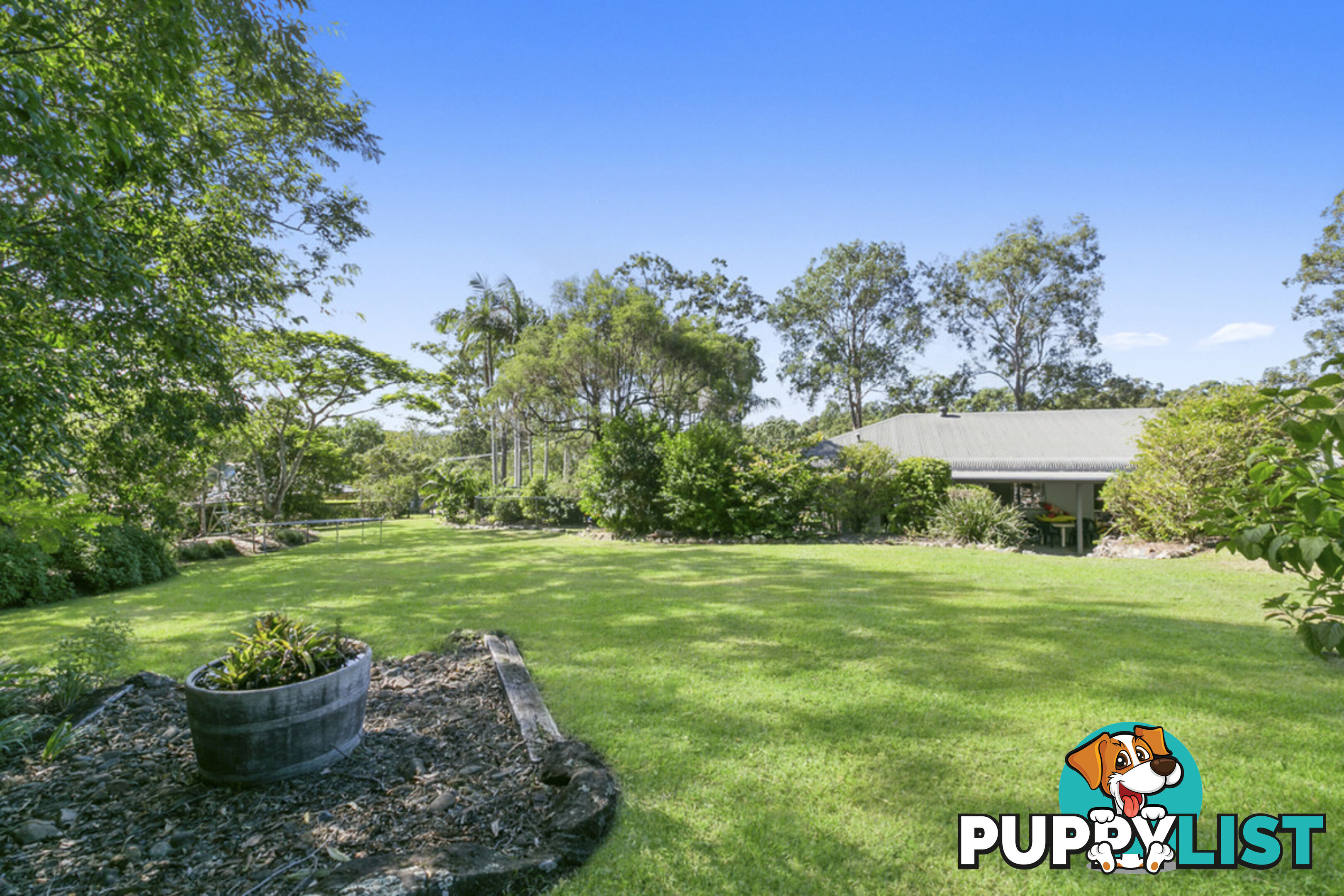 50 Winderadeen Drive HIGHLAND PARK QLD 4211