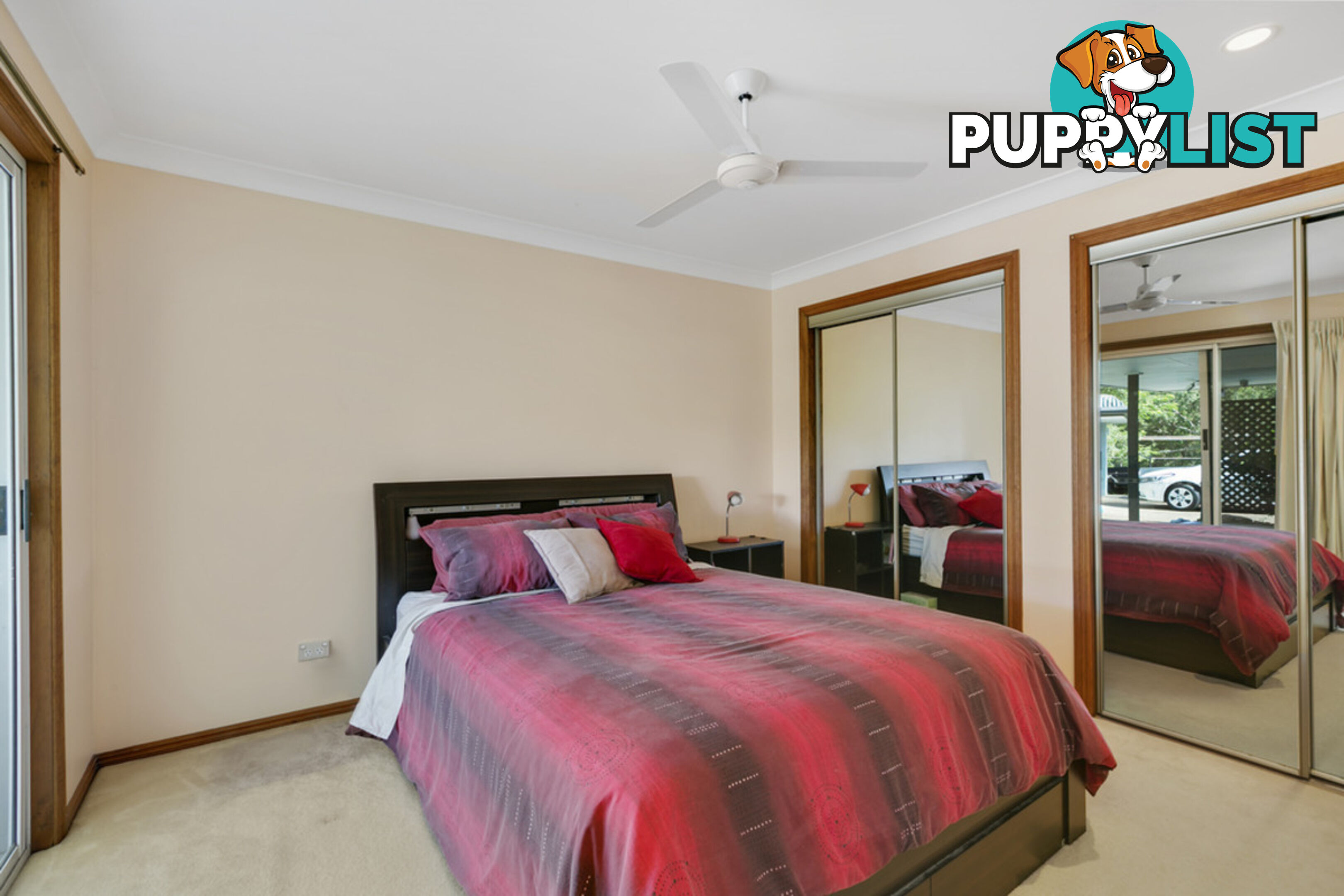 50 Winderadeen Drive HIGHLAND PARK QLD 4211