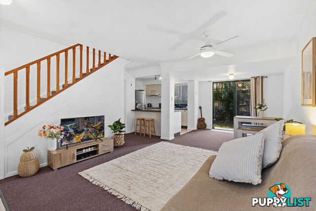4/3 Karri Court BURLEIGH HEADS QLD 4220