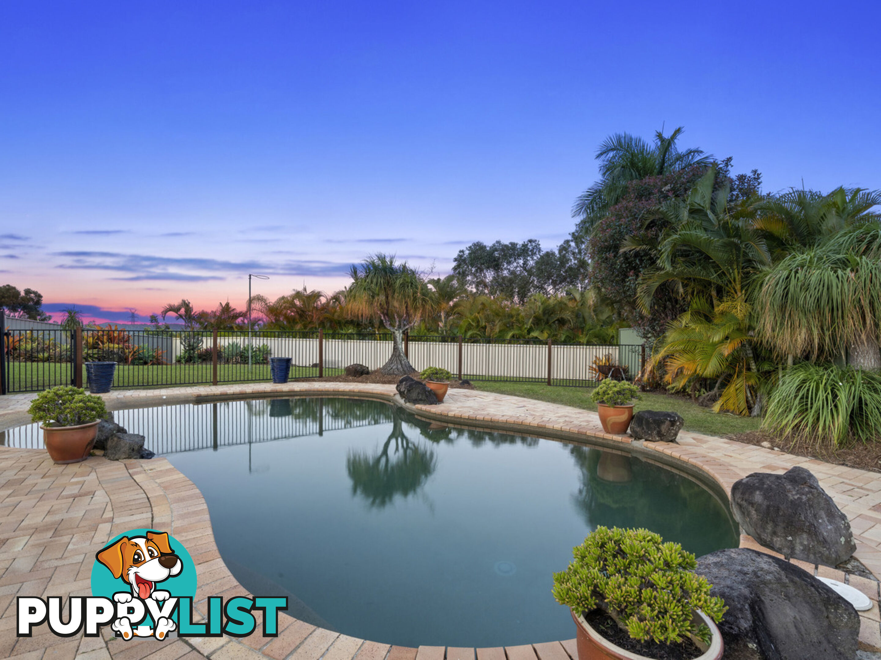 3 Nairn Court HIGHLAND PARK QLD 4211