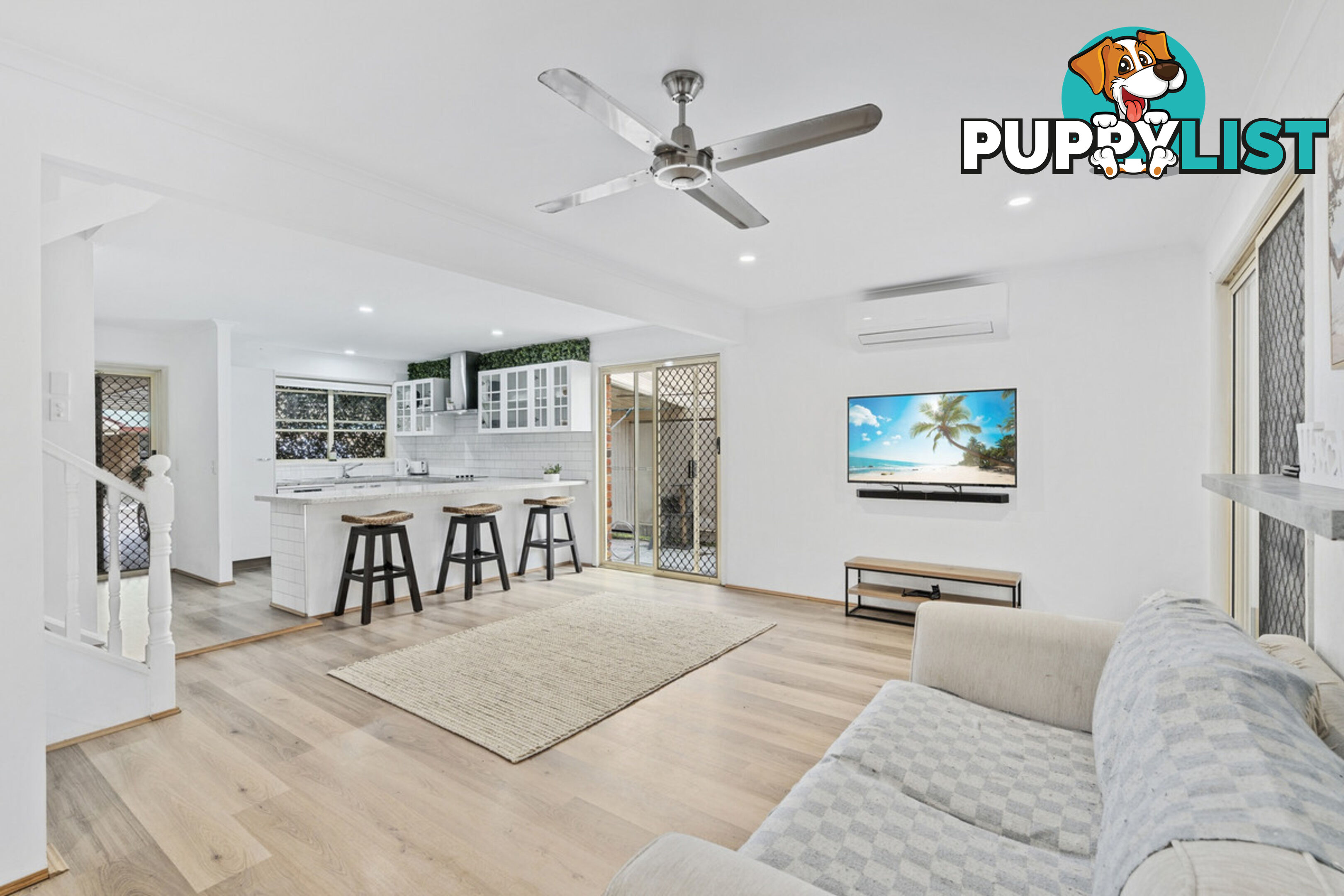 2/151 Pappas Way CARRARA QLD 4211