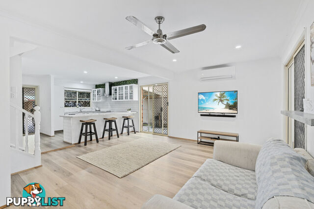 2/151 Pappas Way CARRARA QLD 4211