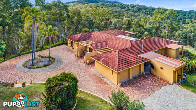 17 Arunta Drive MOUNT NATHAN QLD 4211