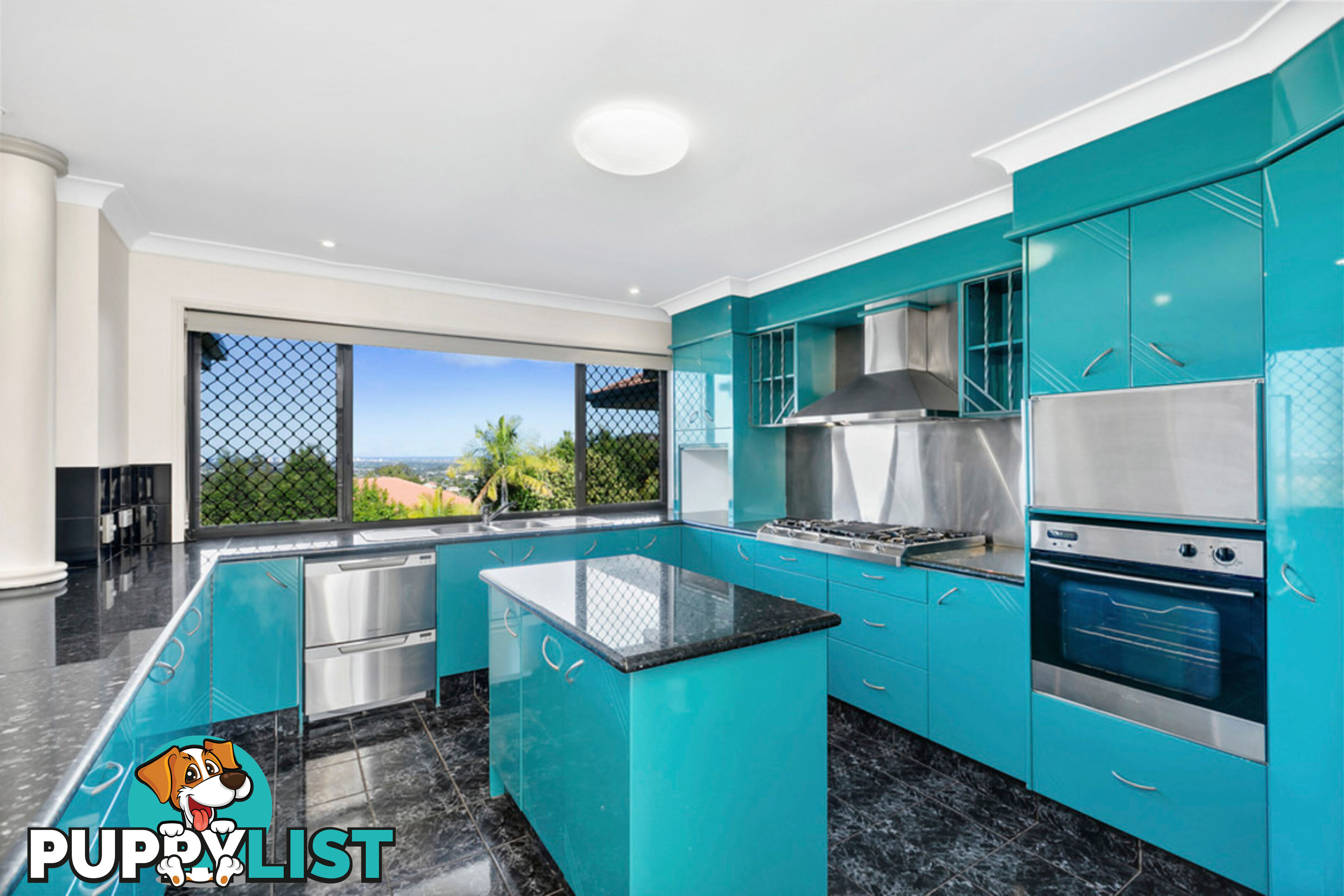 75 Armstrong Way HIGHLAND PARK QLD 4211