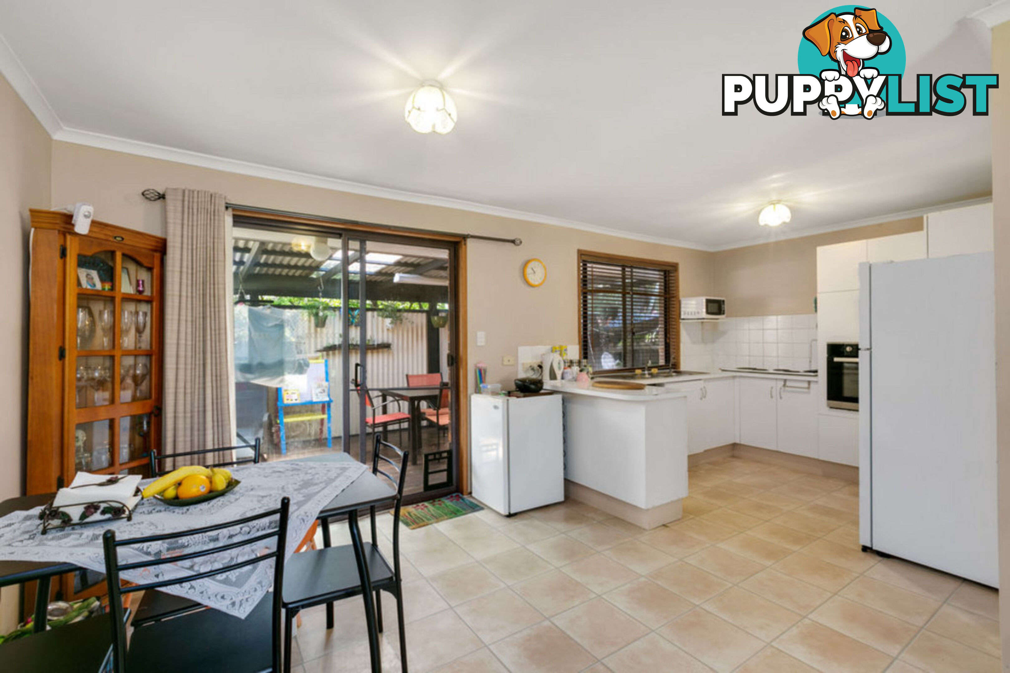 2/13 Gumbeel Court HIGHLAND PARK QLD 4211