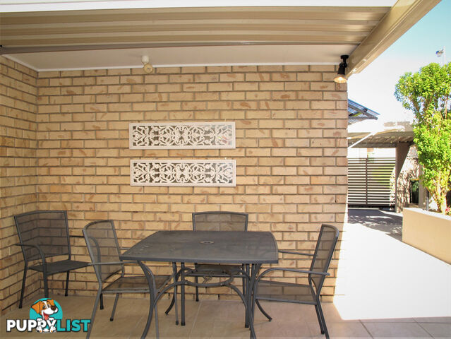 22 Hastings Crescent CARRARA QLD 4211