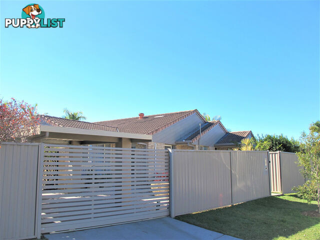 22 Hastings Crescent CARRARA QLD 4211