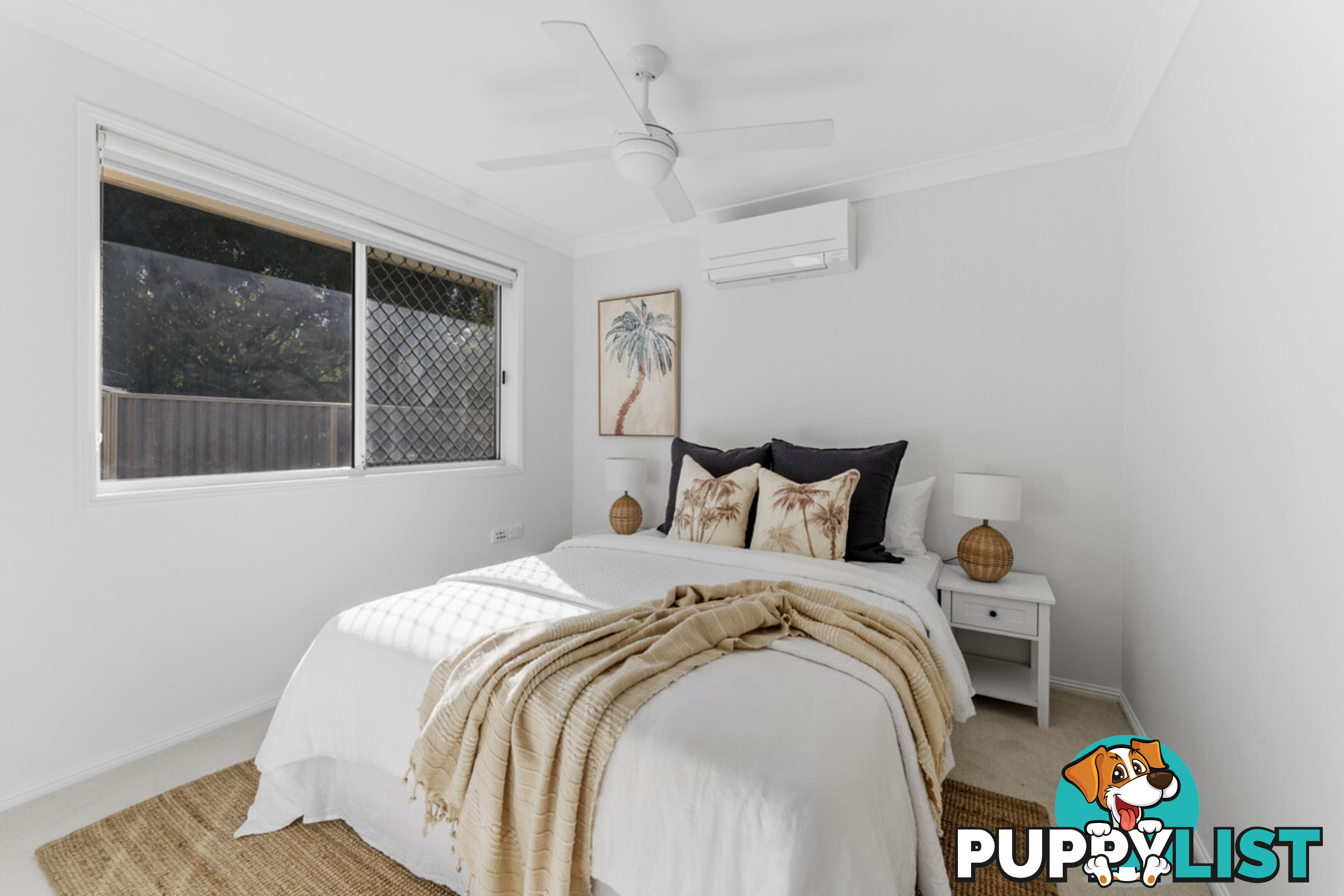 2/16 Jannie Court LABRADOR QLD 4215