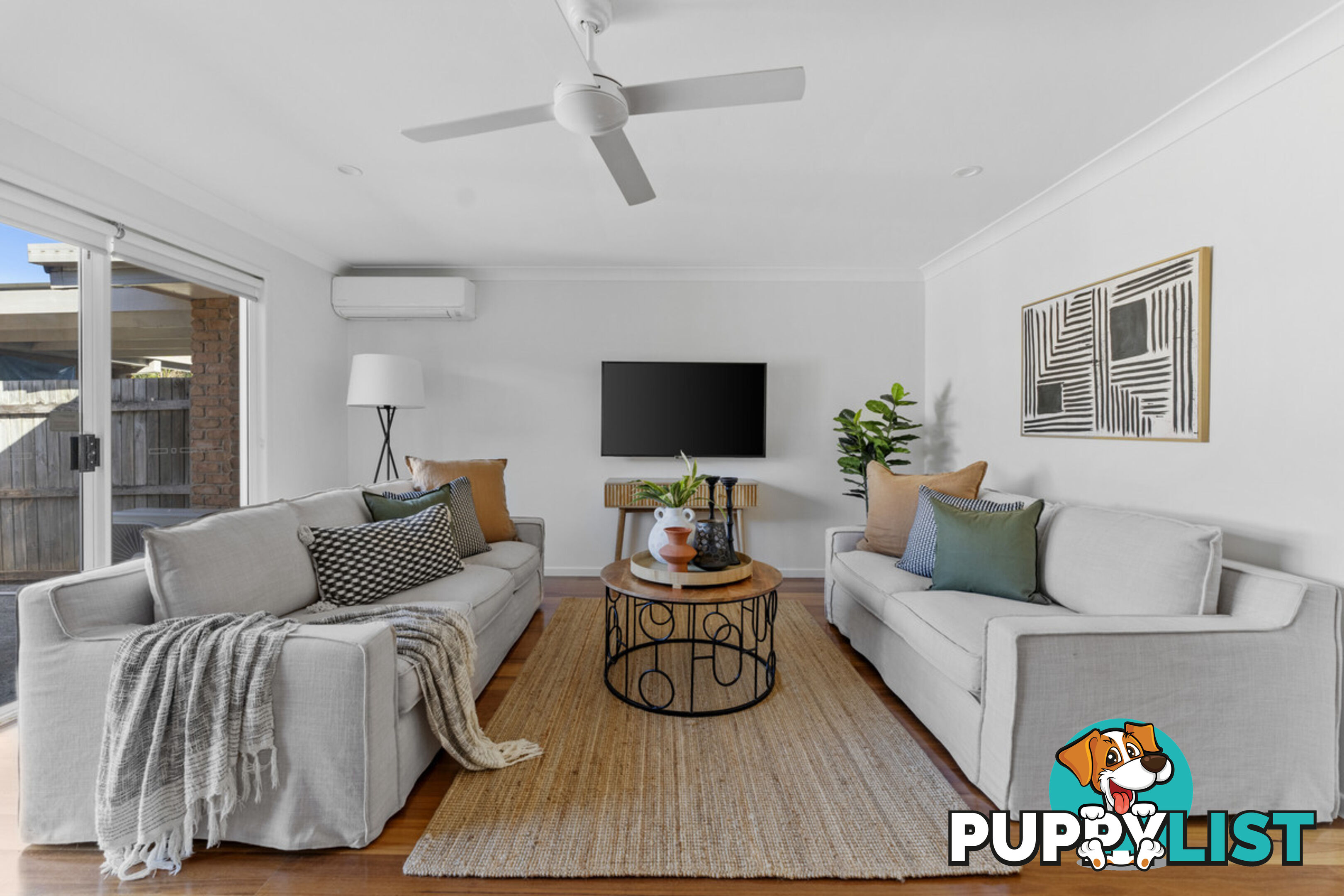 2/16 Jannie Court LABRADOR QLD 4215
