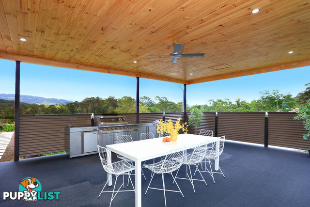 28 Mountain View Crest MOUNT NATHAN QLD 4211