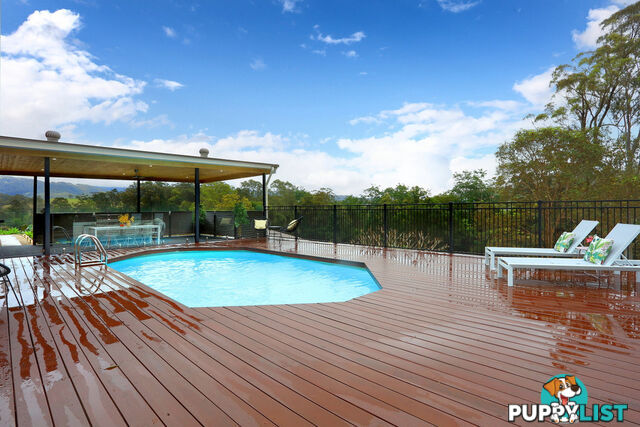 28 Mountain View Crest MOUNT NATHAN QLD 4211