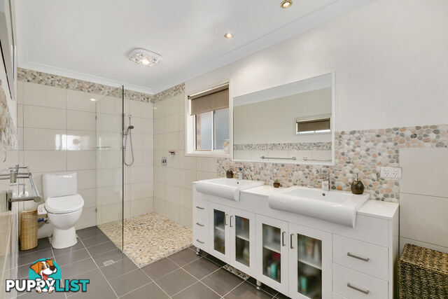 3 Wideview Court CARRARA QLD 4211