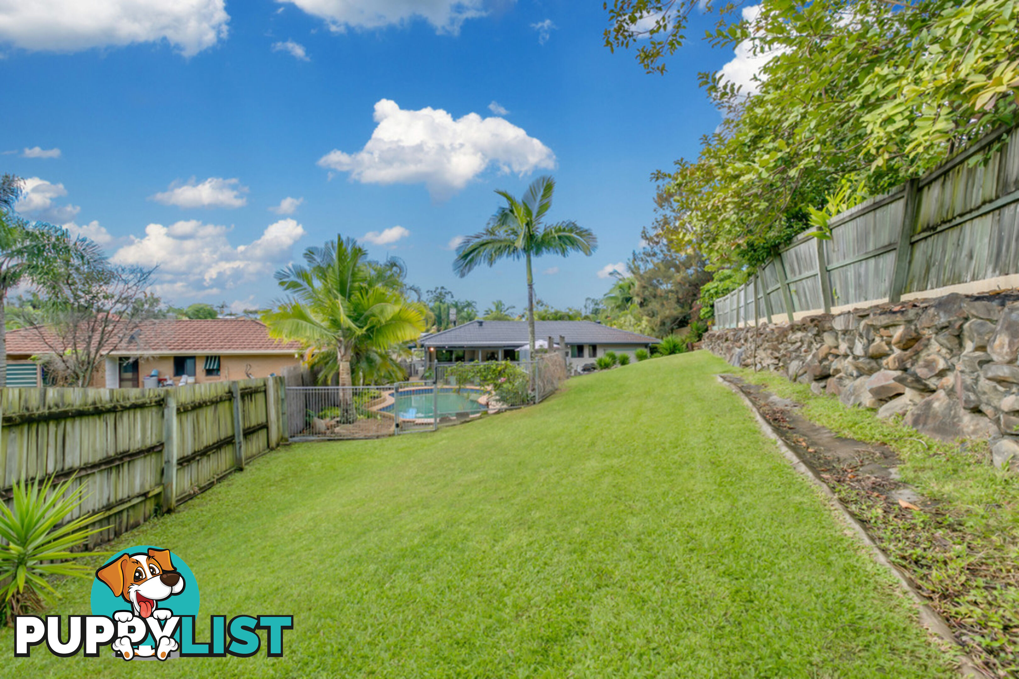 5 Verdant Place CARRARA QLD 4211