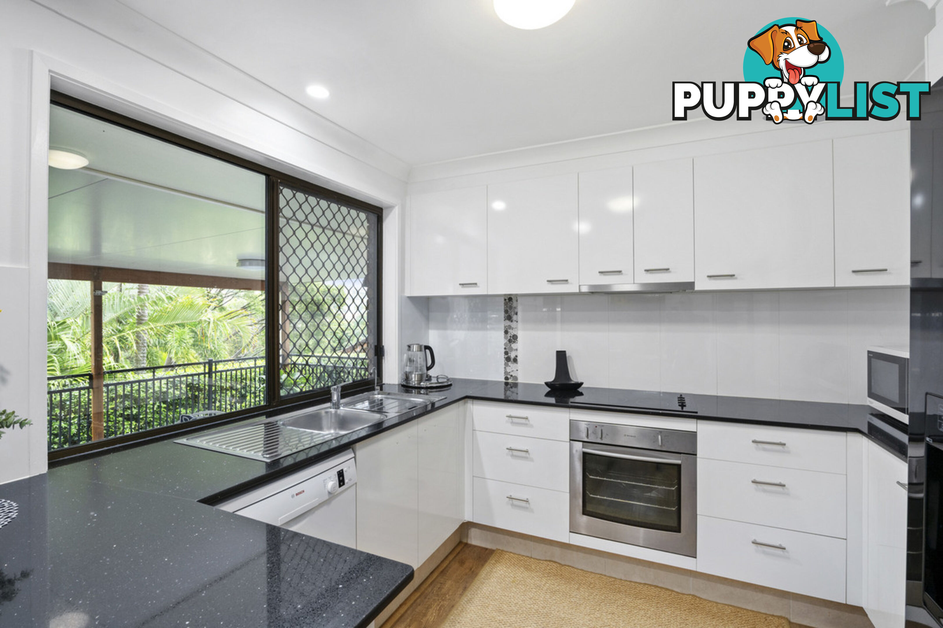 22 Kilmarnock Close HIGHLAND PARK QLD 4211