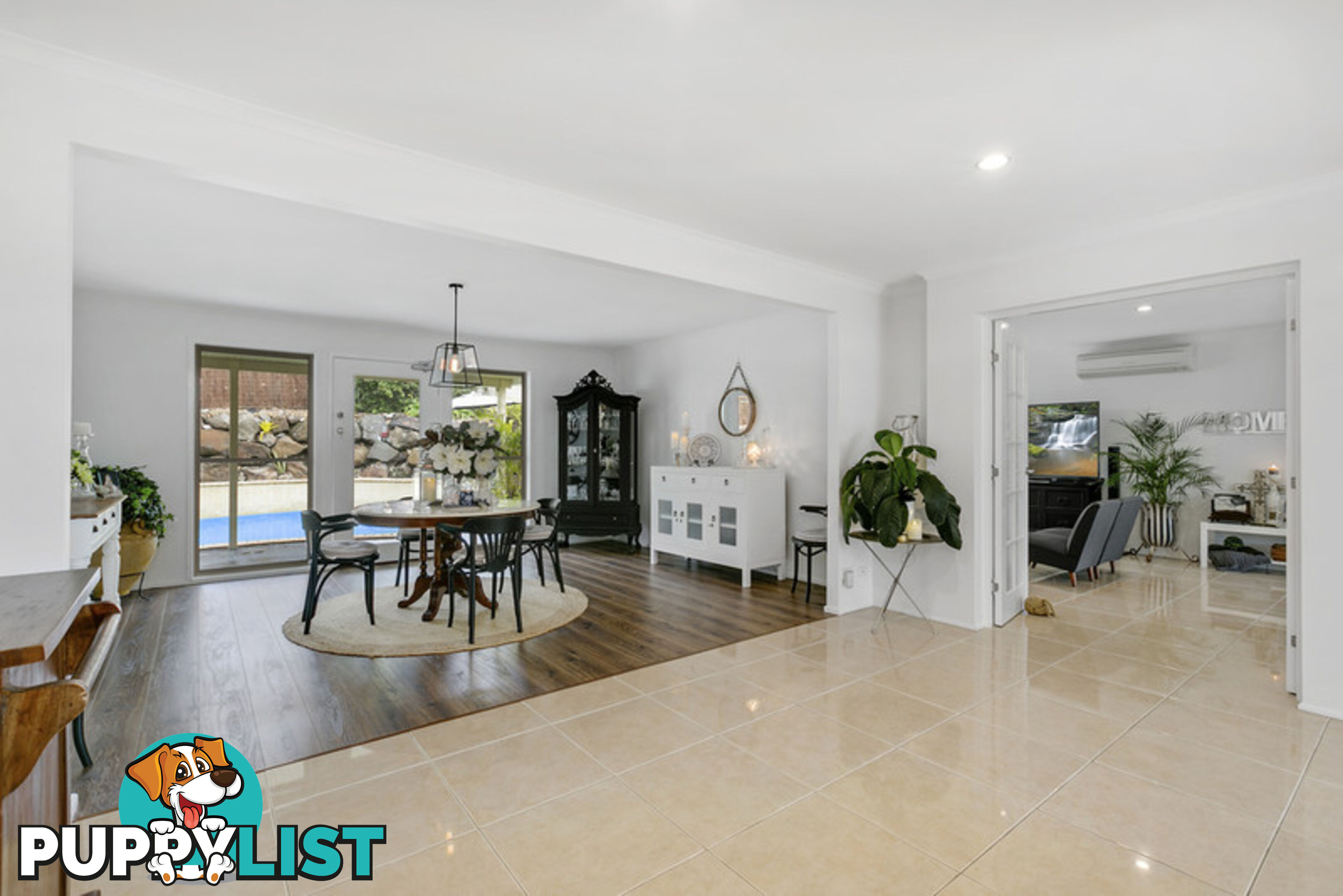 94 Armstrong Way HIGHLAND PARK QLD 4211