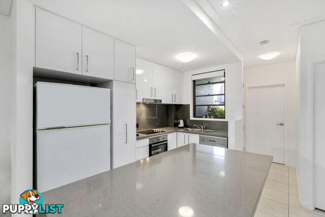 4/2 The Gardenway ROBINA QLD 4226