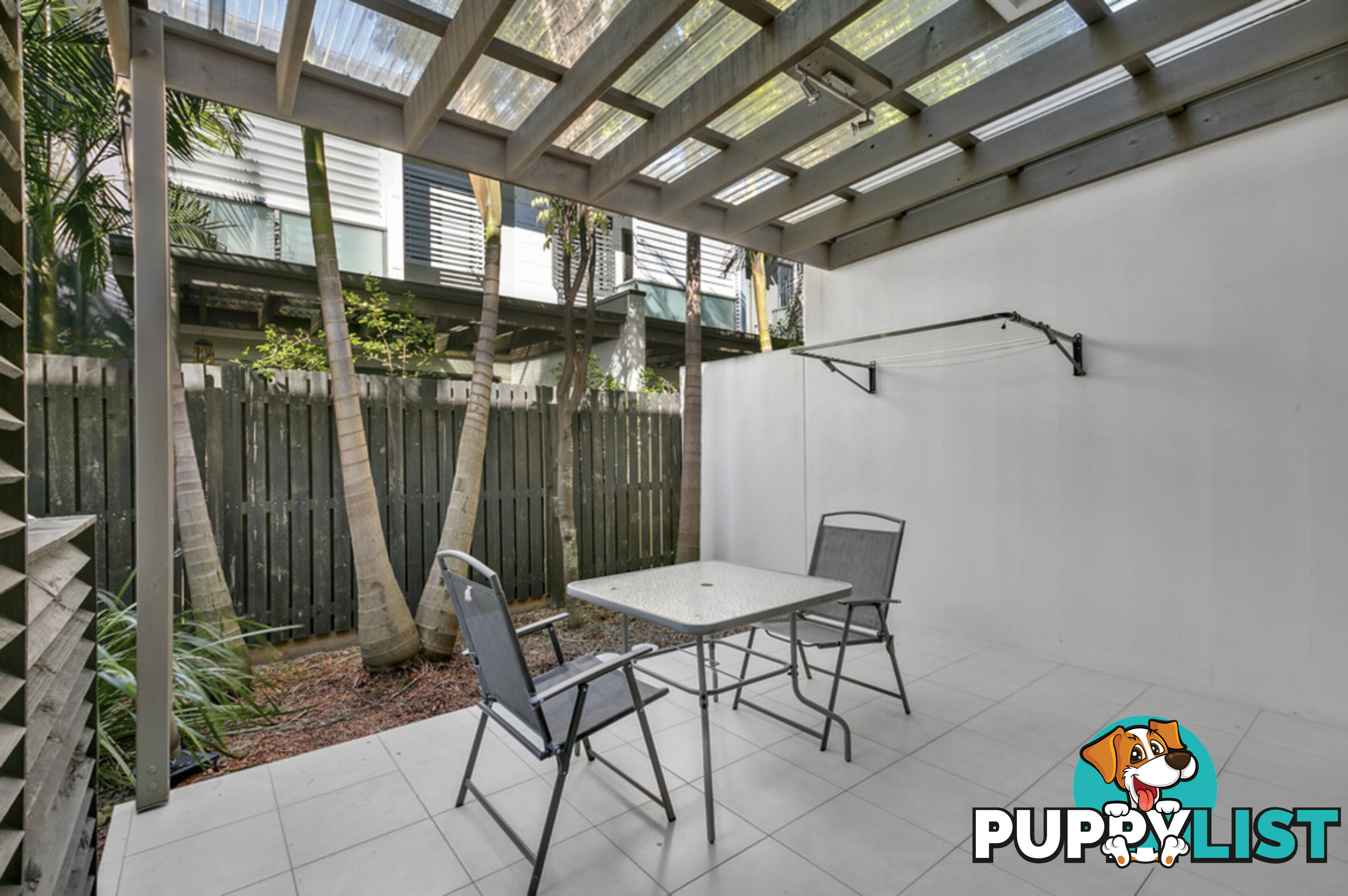 4/2 The Gardenway ROBINA QLD 4226