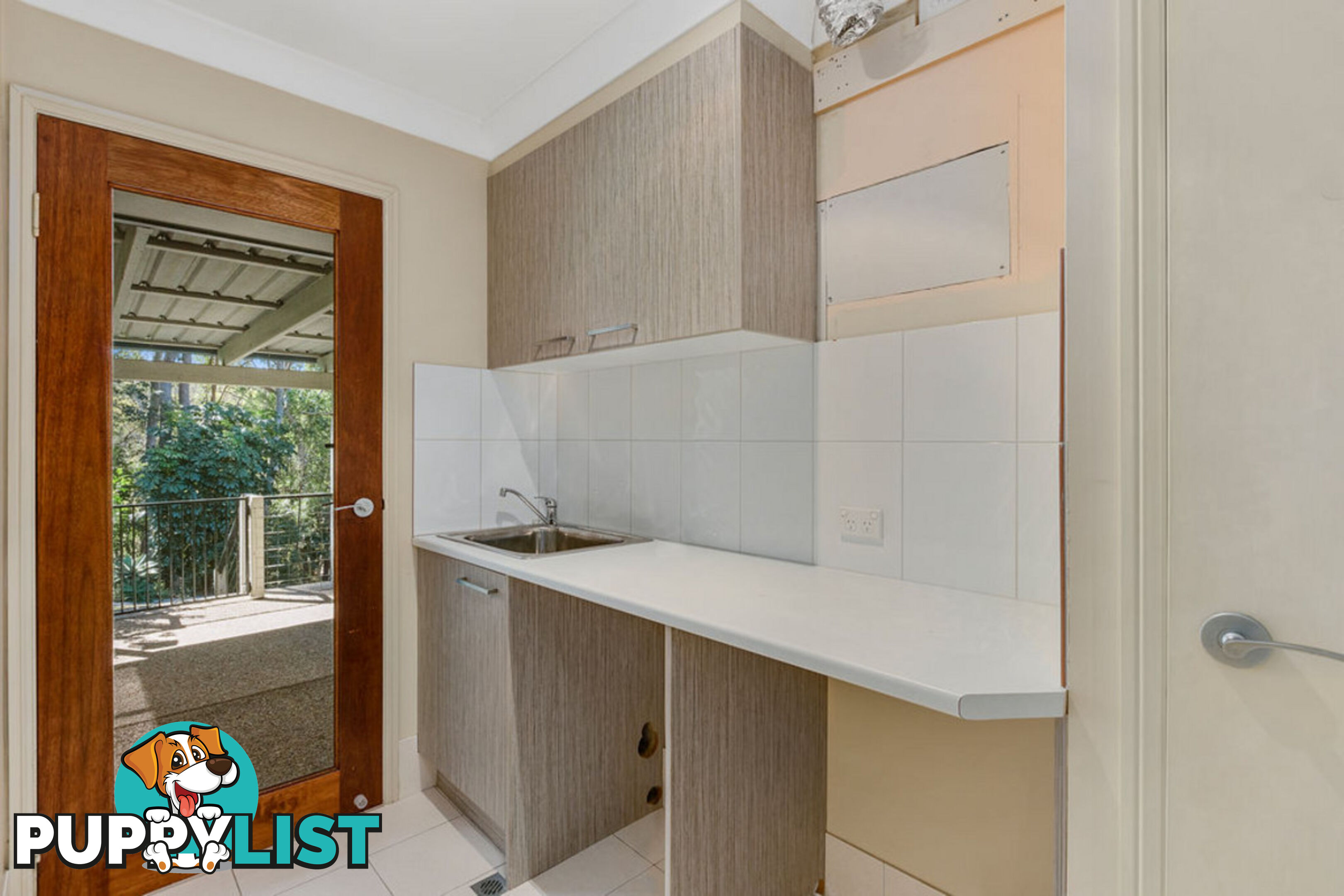 3 Raffles Court MUDGEERABA QLD 4213