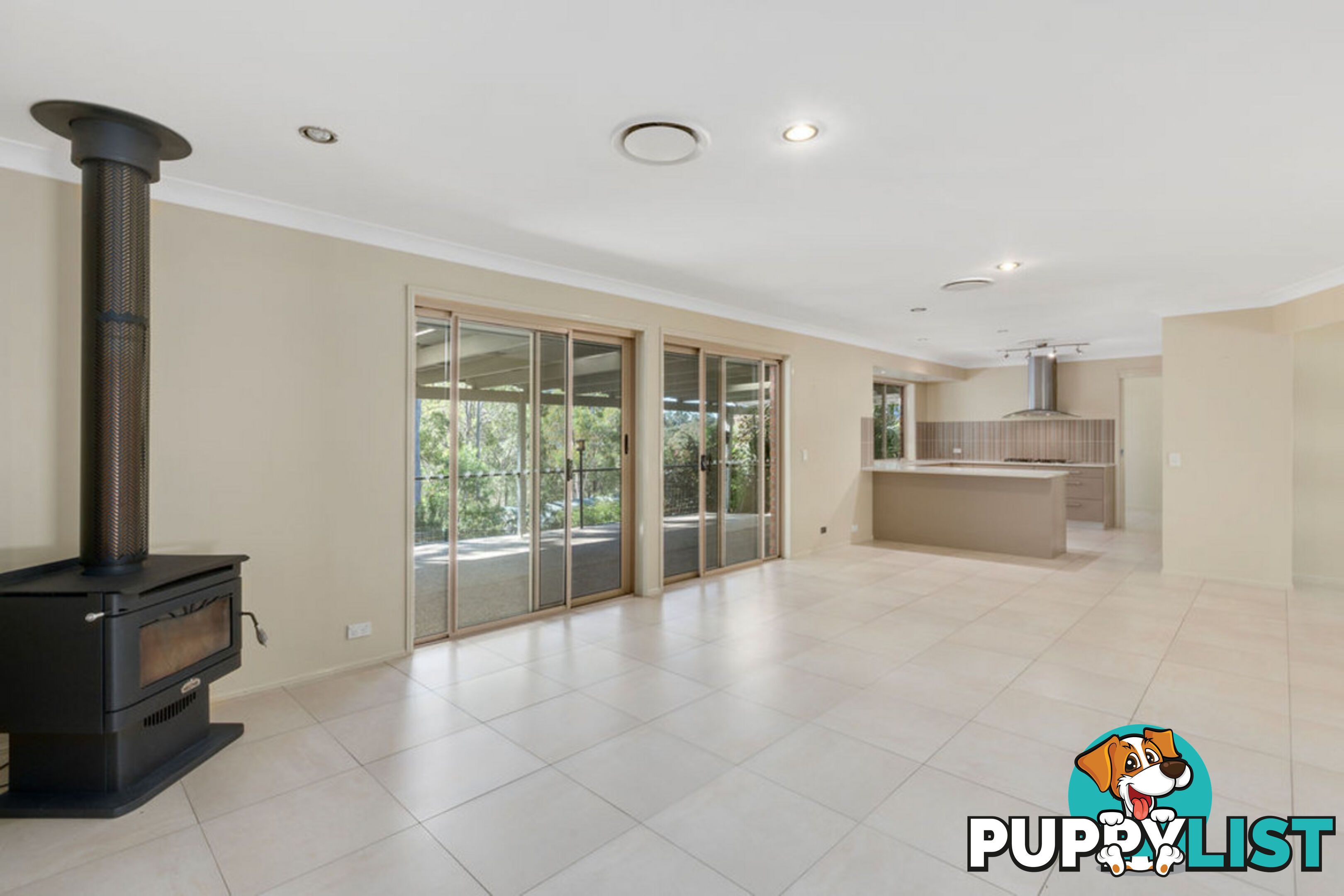 3 Raffles Court MUDGEERABA QLD 4213